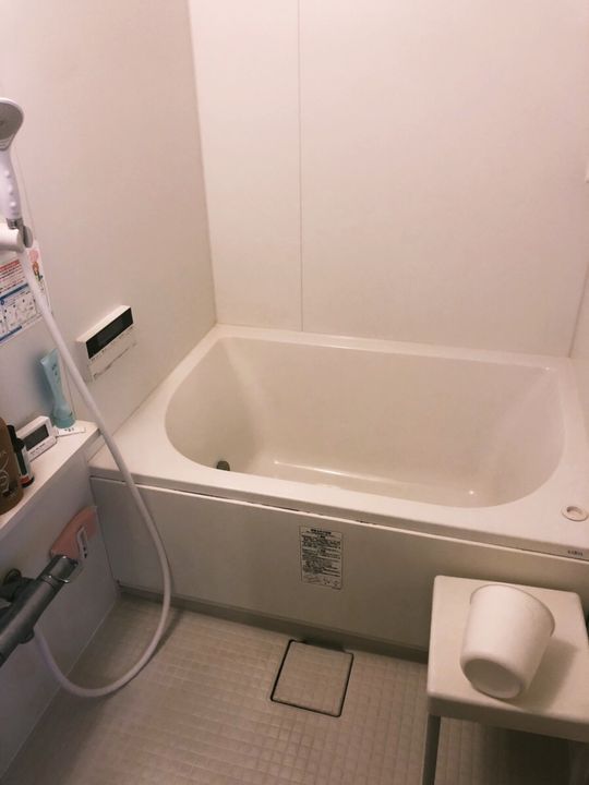 風呂 - 【高田馬場駅徒歩6分】新宿5分、池袋5分！綺麗な2LDKの部屋の余っている一室(6帖)をお貸しします。} - ルームシェアルームメイト