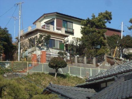 建物 - サーファー天国　江の島腰越} - ルームシェアルームメイト