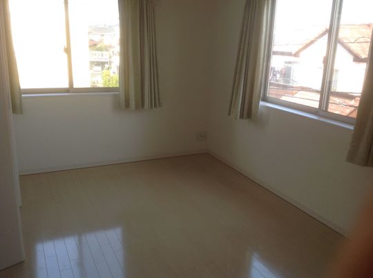 キッチン - 東京都町田市お部屋借りませんか。} - ルームシェアルームメイト