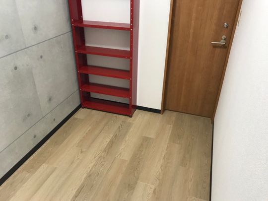 個室 - 梅島駅2分★個室シェアハウス★リフォーム済物件★北千住まで6分★上野まで16分} - ルームシェアルームメイト