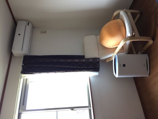 個室 - Private room in a quiet neighborhood} - ルームシェアルームメイト