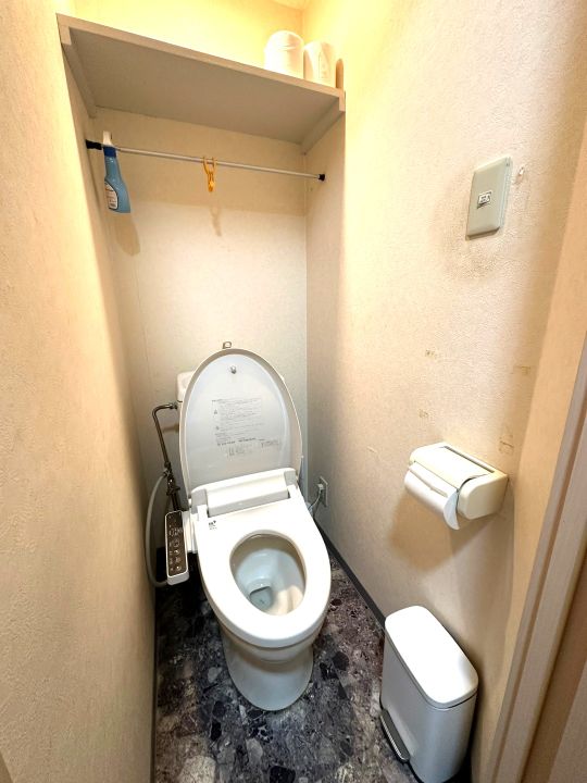 トイレ - 新宿７丁目の女性専用のシェアハウスです。} - ルームシェアルームメイト