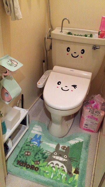 トイレ - ★〜初月無料のシェアハウス！池袋、新宿、渋谷まで電車で1本です〜} - ルームシェアルームメイト