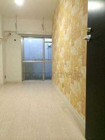 個室 - 新規OPENにつき、キャンペーン実施中!西川口駅徒歩4分　鍵付き、広々とした個室} - ルームシェアルームメイト