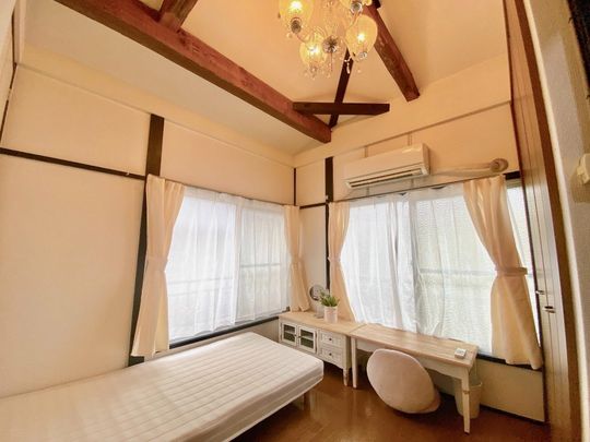 個室 - 【初月家賃無料０円！！！】高速Wi-Fi完備！シェア自転車あり！学生オススメ！《憧れの目黒生活ができる！》都立大学徒歩８分！自由が丘徒歩15分！} - ルームシェアルームメイト