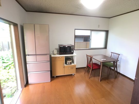 ダイニング - ブリーズ汐入　駅徒歩4分　女性専用シェアハウス} - ルームシェアルームメイト