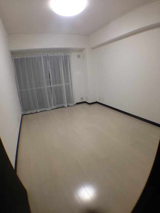 個室 - 赤羽、王子/ルームメート募集} - ルームシェアルームメイト