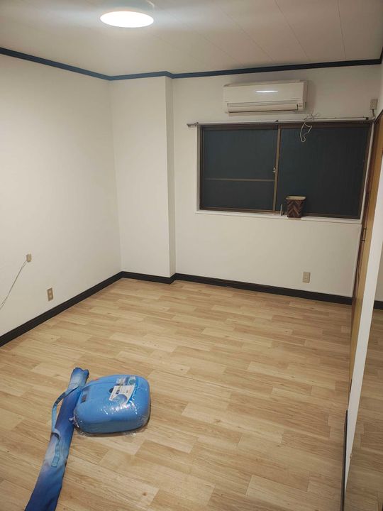 個室 - 徳島県南でルームシェア募集します！} - ルームシェアルームメイト