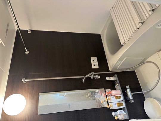 風呂 - 神奈川県横浜市　メゾネット一部屋空いています！} - ルームシェアルームメイト