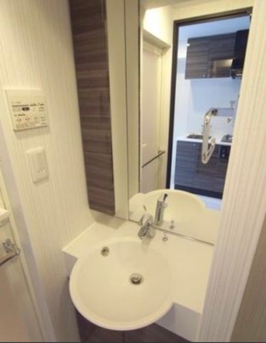 その他 - 7月27日までお部屋貸せます} - ルームシェアルームメイト