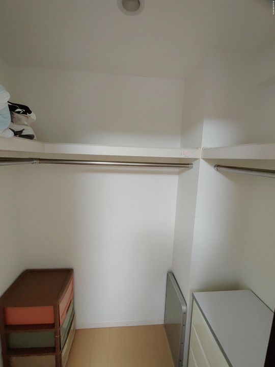 収納 - 東上線中板橋駅徒歩12分 個室5万円(ＮＥＴ回線、消耗品込み）} - ルームシェアルームメイト