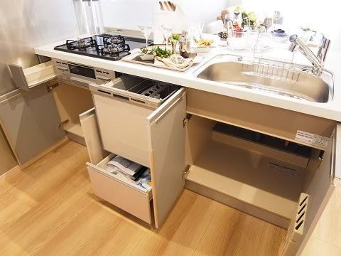 キッチン - 【自由が丘エリア】リノベーション1年目　多国籍メンバー募集!!!} - ルームシェアルームメイト