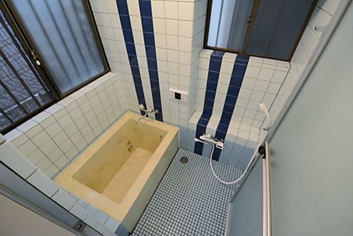 風呂 - ★初月家賃23,500円～★北綾瀬（東京メトロ）・女性専用シェアハウス・空室募集中！！} - ルームシェアルームメイト