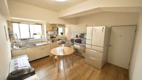 キッチン - 【8LDK！大型シェアハウス中野】} - ルームシェアルームメイト