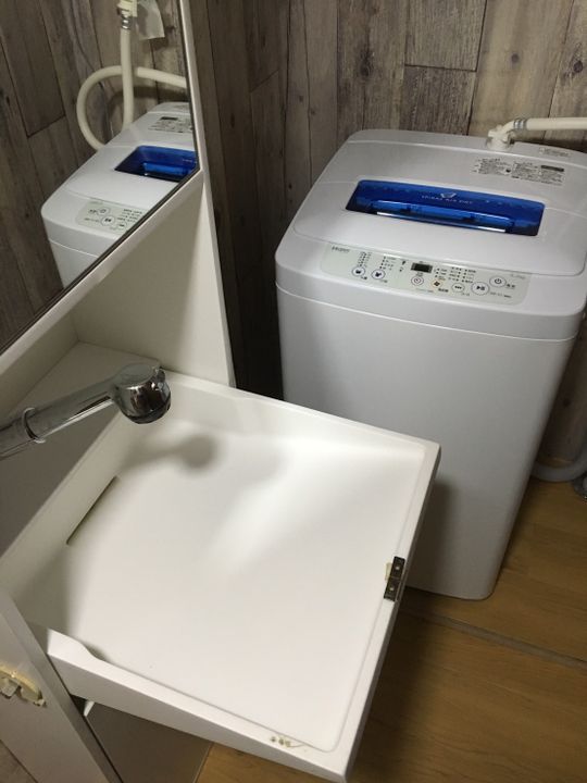 キッチン - ★〜若者が集う北千住、駅から徒歩5分、レトロ風味なシェアハウスです〜} - ルームシェアルームメイト