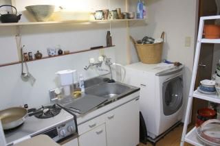 キッチン - 西国分寺　シェアメイト募集} - ルームシェアルームメイト