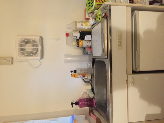 キッチン - 五反田駅徒歩5分好立地のマンションで一緒に住みましょー♪} - ルームシェアルームメイト