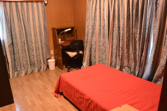 個室 - 女性専用シェアハウス　“プエルタ”} - ルームシェアルームメイト