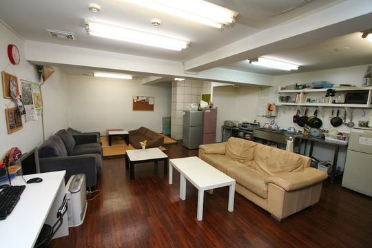 キッチン - ≪新宿区≫早稲田大学、早稲田駅、西早稲田駅、高田馬場駅、コンビニ近く、ゲストハウス　キャンペーン価格実施中！} - ルームシェアルームメイト