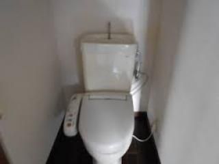 トイレ - 防音室付き物件でルームメイト募集！} - ルームシェアルームメイト