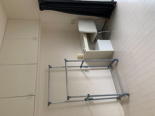 個室 - 用賀駅徒歩10分/女性限定一戸建シェアハウス/初期費用ゼロ/完全個室} - ルームシェアルームメイト