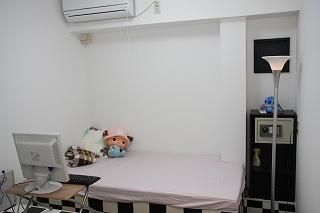 個室 - 30000円★即入居可　埼玉県越谷市　30000円から。　東武伊勢崎線越谷駅より徒歩３分！！} - ルームシェアルームメイト