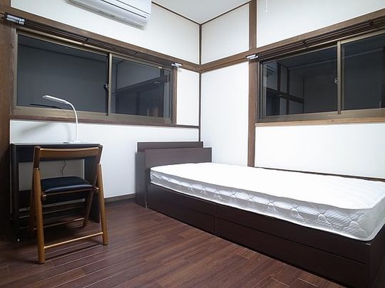 個室 - 新宿まで21分上井草駅から徒歩6分} - ルームシェアルームメイト