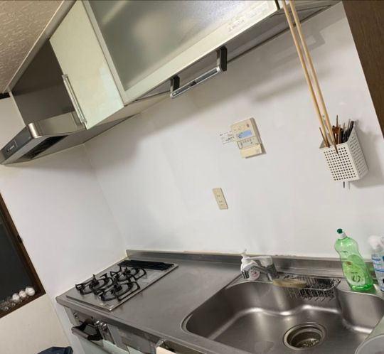 キッチン - 総武線小岩(光熱費WiFi全込み５万)男性募集中} - ルームシェアルームメイト