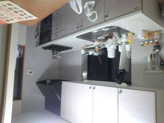 キッチン - 目黒区三田2丁目です目黒駅恵比寿駅中間辺り} - ルームシェアルームメイト