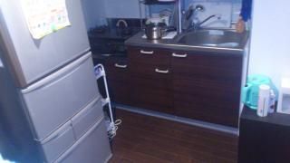 キッチン - 徒歩で新宿御苑前駅から５分の物件} - ルームシェアルームメイト