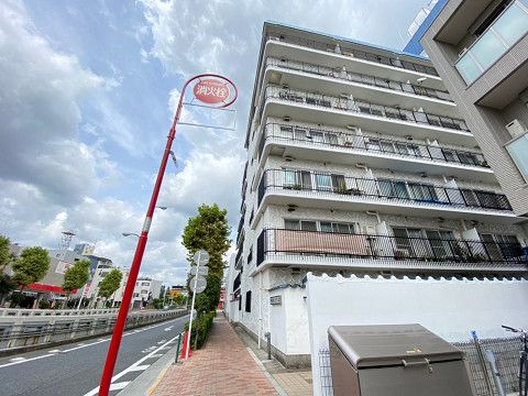 建物 - 新規募集！世田谷区若林・2路線可能（下北・三茶も歩いていける）猫アレルギーがない方、募集！} - ルームシェアルームメイト