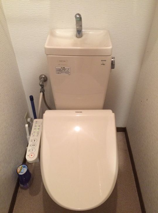 トイレ - 新小岩駅近シェアメイト募集◎} - ルームシェアルームメイト