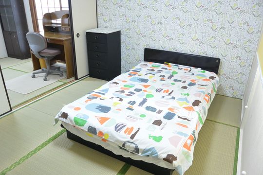 個室 - 女性専用シェアハウス　“プエルタ”} - ルームシェアルームメイト