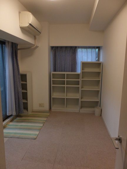 個室 - 即入居可能、西武池袋線、大泉学園、3LDKマンション6畳洋室専用ベランダ、クローゼット} - ルームシェアルームメイト