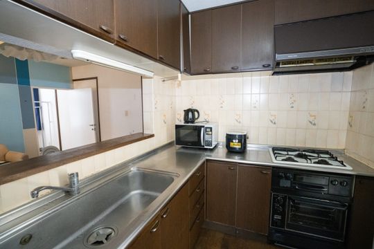 キッチン - ~大森山王~アトリエ利用可} - ルームシェアルームメイト