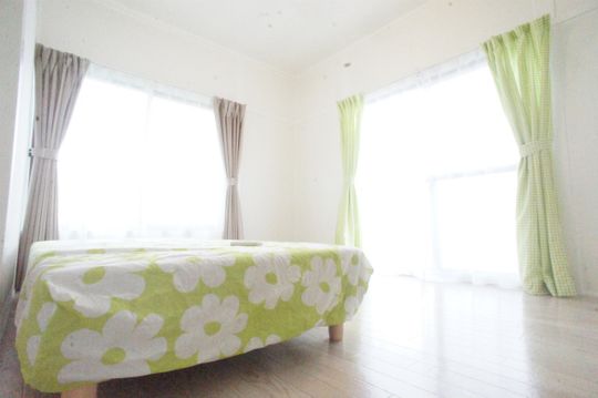 個室 - 女性専用個室35800円〜横浜2分!新横浜8分!最寄り駅までは5分!いわずもがな通勤通学がラクラク(^^♪} - ルームシェアルームメイト