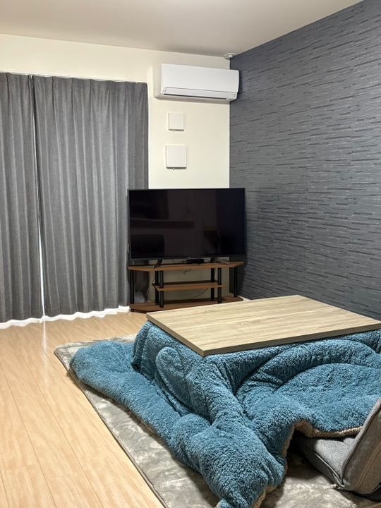 リビング - 費用0円～ 春日市} - ルームシェアルームメイト