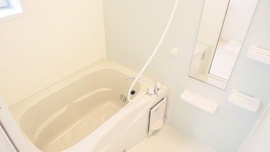 風呂 - 埼玉 新築物件で一緒に住んでくれる方募集します。} - ルームシェアルームメイト