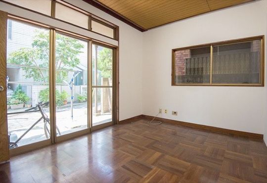 個室 - 【駒沢大学】徒歩6分！残り1部屋！} - ルームシェアルームメイト