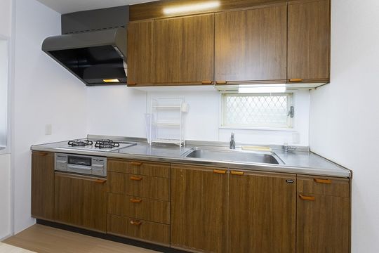 キッチン - 2026年11月NEW OPEN！池袋駅まで約9分◎2駅利用可（練馬高野台駅・石神井公園駅）女性8名限定鍵付き個室41,800円～♫初月家賃無料！ネット無料でテレワークもOK！家具家電付きの小規模シェアハウス（練馬区）} - ルームシェアルームメイト