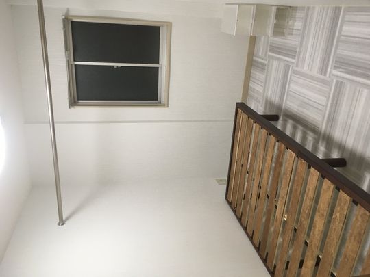 個室 - ✿初期費用1万円のみで即入居可✿✿} - ルームシェアルームメイト