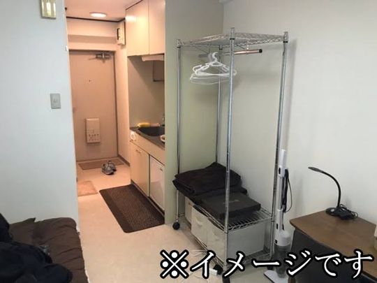 玄関 - 東京で一部屋空いています。} - ルームシェアルームメイト