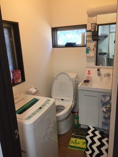 トイレ - ニューヨークライフシェアハウス江戸川} - ルームシェアルームメイト