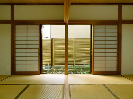 キッチン - 新宿まで11分 3万円代☆　女性に人気♪和モダンなデザーナーズシェアハウス！（男女混在 物件）} - ルームシェアルームメイト