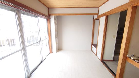 個室 - 代々木上原駅から1分} - ルームシェアルームメイト