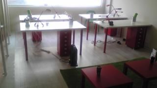 建物 - ★新宿区オフィスシェア募集★} - ルームシェアルームメイト