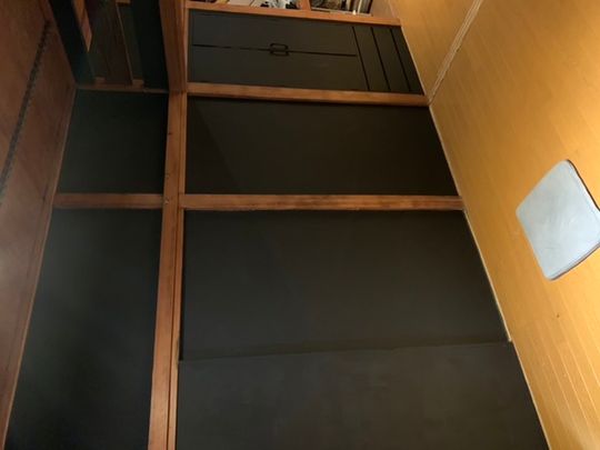 リビング - 中野区の戸建てでルームシェアしませんか？} - ルームシェアルームメイト