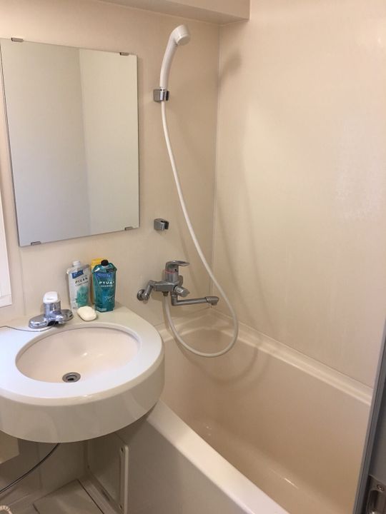 風呂 - 駅近マンション最上階、螺旋階段のあるメゾネット} - ルームシェアルームメイト