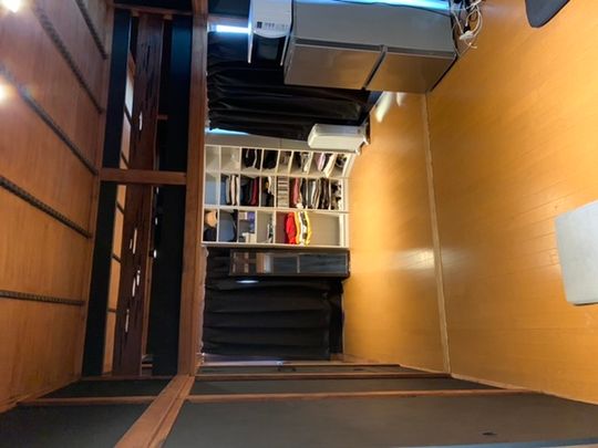 リビング - 中野区の戸建てでルームシェアしませんか？} - ルームシェアルームメイト